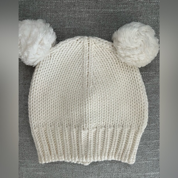 Cream/white baby winter hat with Pom Poms. - Picture 1 of 2